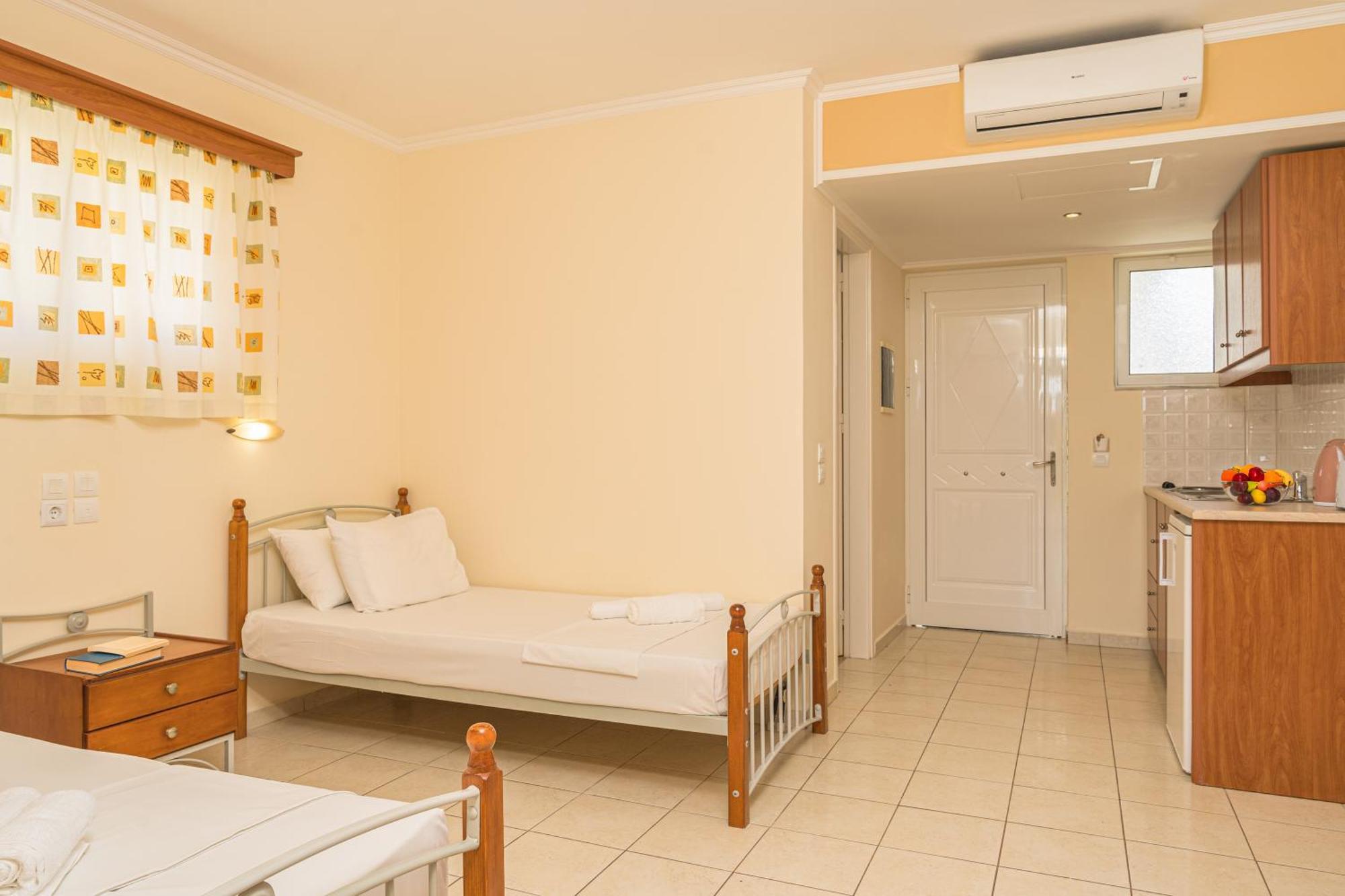 Manousis Aparthotel Tsilivi  Exterior photo