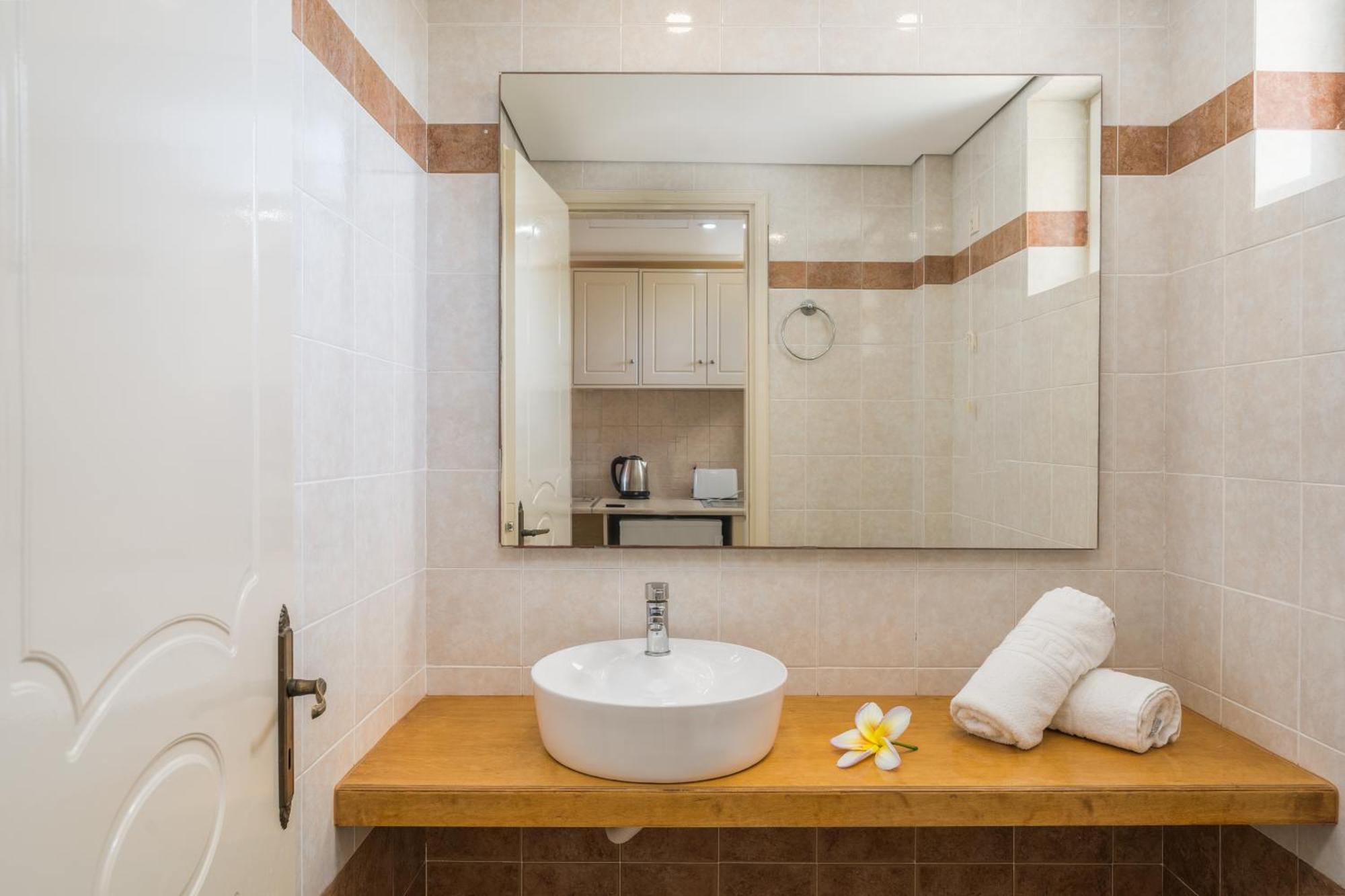 Manousis Aparthotel Tsilivi  Exterior photo
